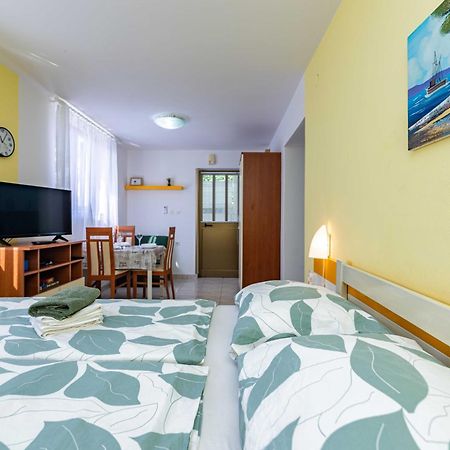 Apt Ana, Malinska, Vantacici, Island Krk Kültér fotó